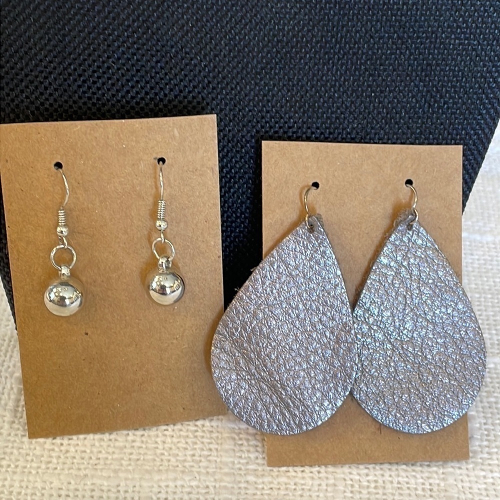 💐5/25 2 pair dangle drop earrings leather teardrop round silver bead